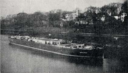 Twin Ports Passing Palatine Bridge